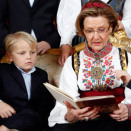 Dronning Sonja leser eventyr (Foto: Lise Åserud, Scanpix)